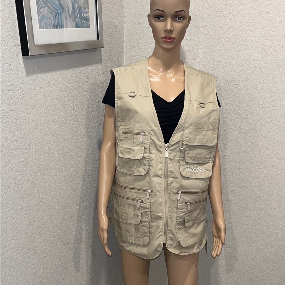 NWT- Outdoor-Men's Beige Utility Vest